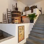 Villa Casa Museo A' Rina - Palmento Storico Siciliano