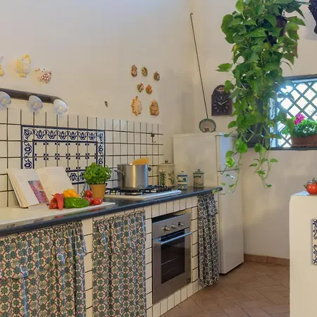Casa Museo A' Rina - Palmento Storico Siciliano * 벨파소